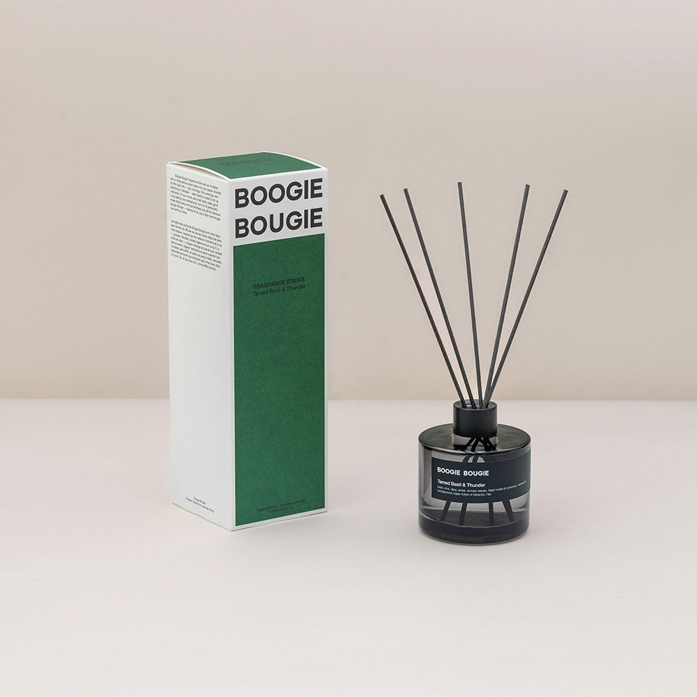 Boogie Bougie Tamed Basil & Thunder – Fragrance Sticks in der Duftnote Grün, Holzig, Würzig