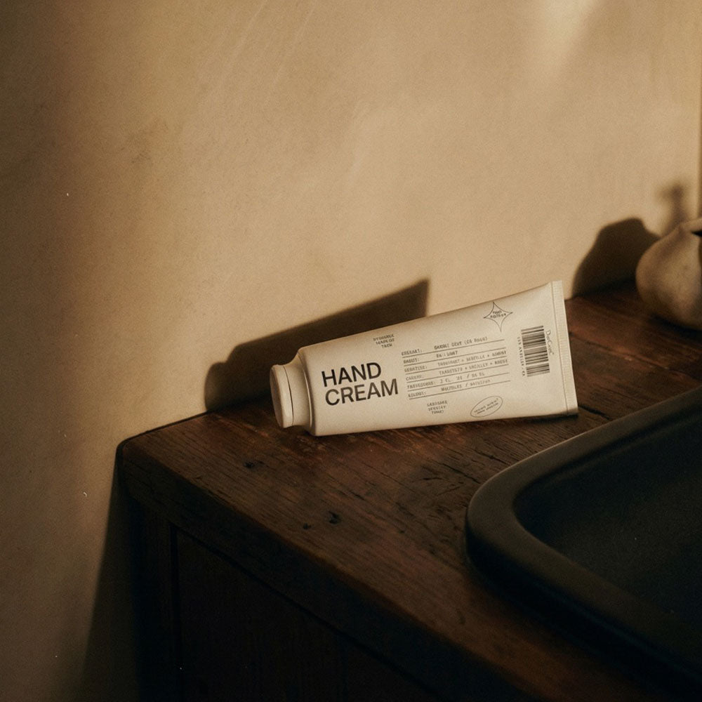 DedCool 01 "Taunt" – Hand Cream in der Duftnote Cremig, Zitrisch