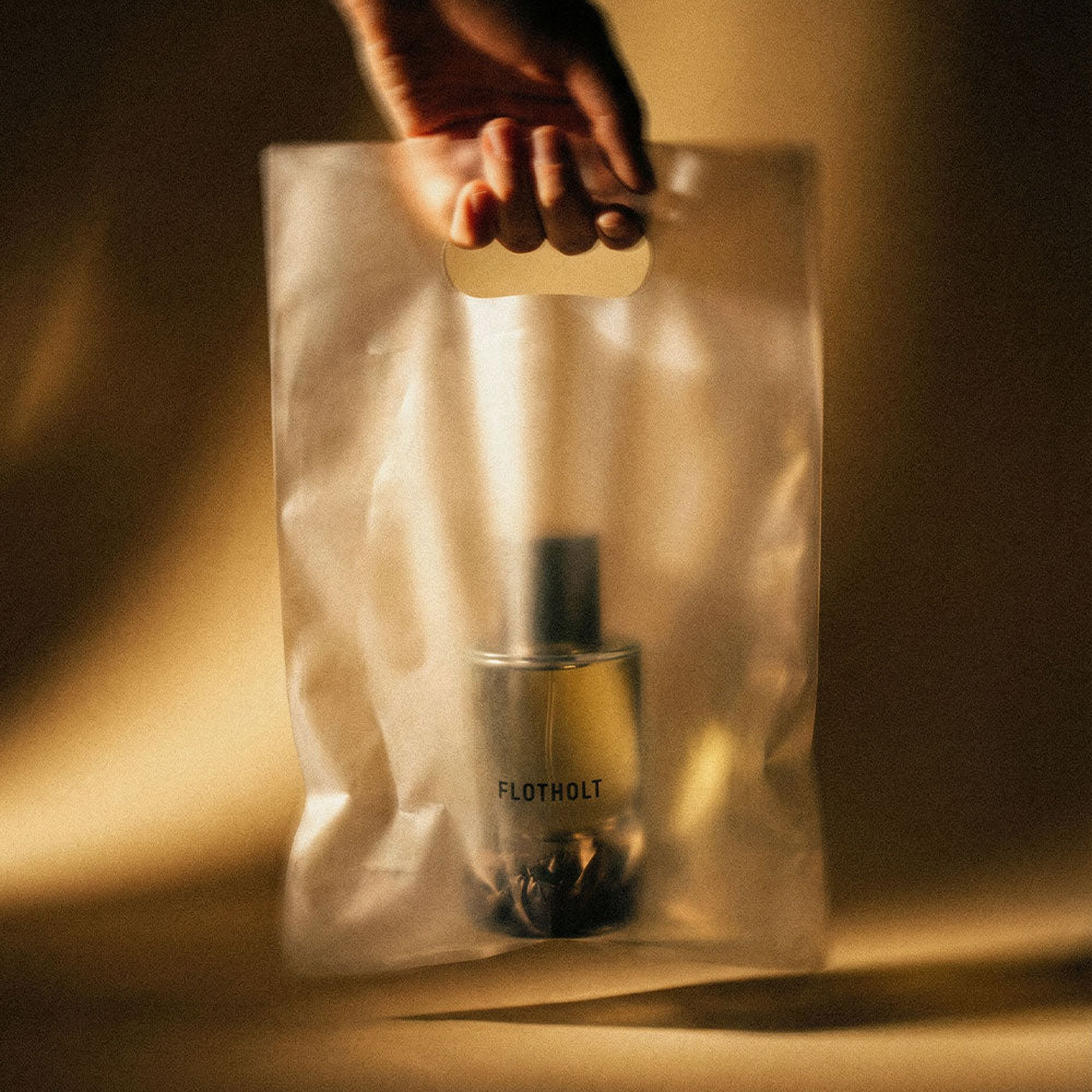 Fischersund Flotholt – Eau de Parfum von Jón Þór Birgisson in der Duftnote Grün, Holzig-Rauchig