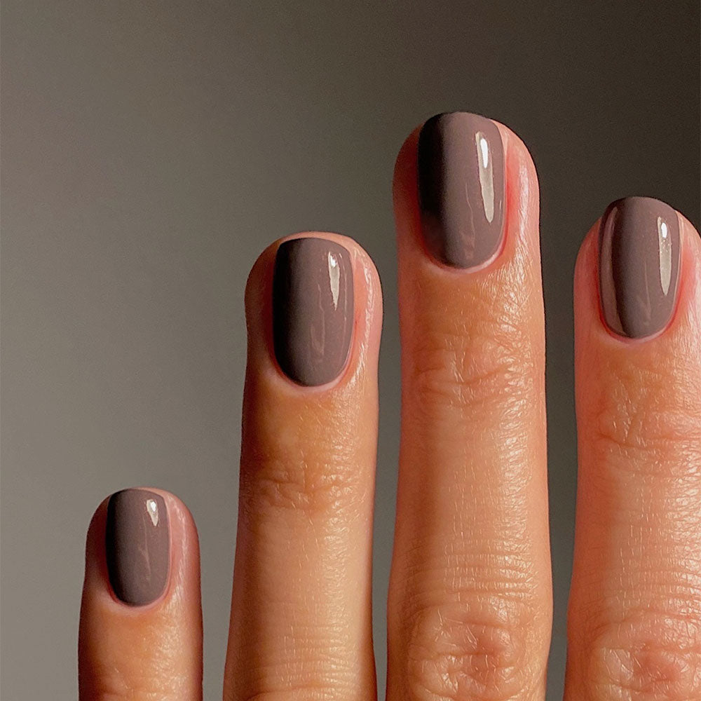 Taupe Lustré – Nail Polish