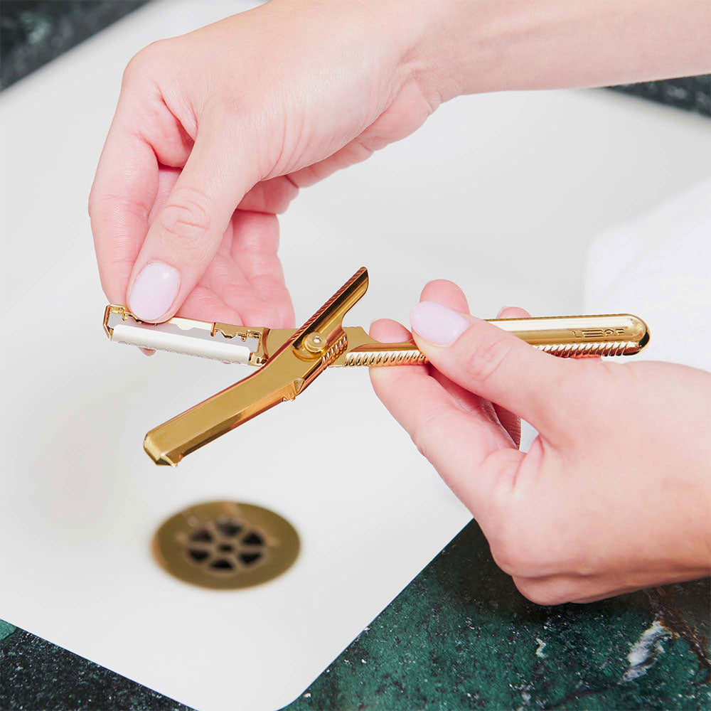 Leaf Shave Leaf Dermaplaner – Gold