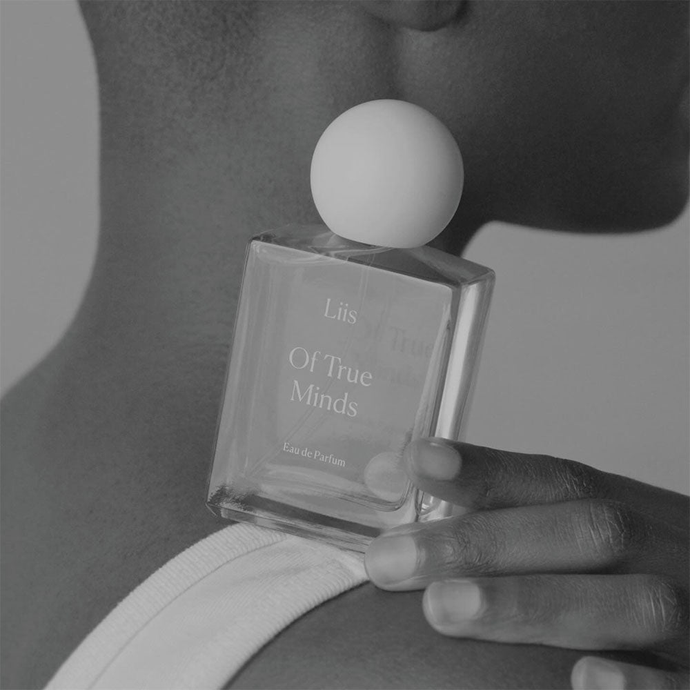 Liis Of True Minds – Eau de Parfum – 50ml von Jérôme Epinette, Alissa Sullivan, Leslie Hendin in der Duftnote Powdery, Woody, Aromatic