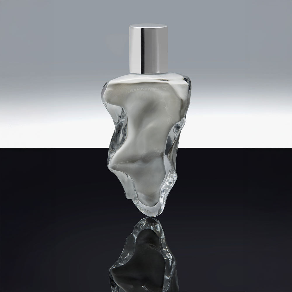 is – Eau de Parfum – Sample