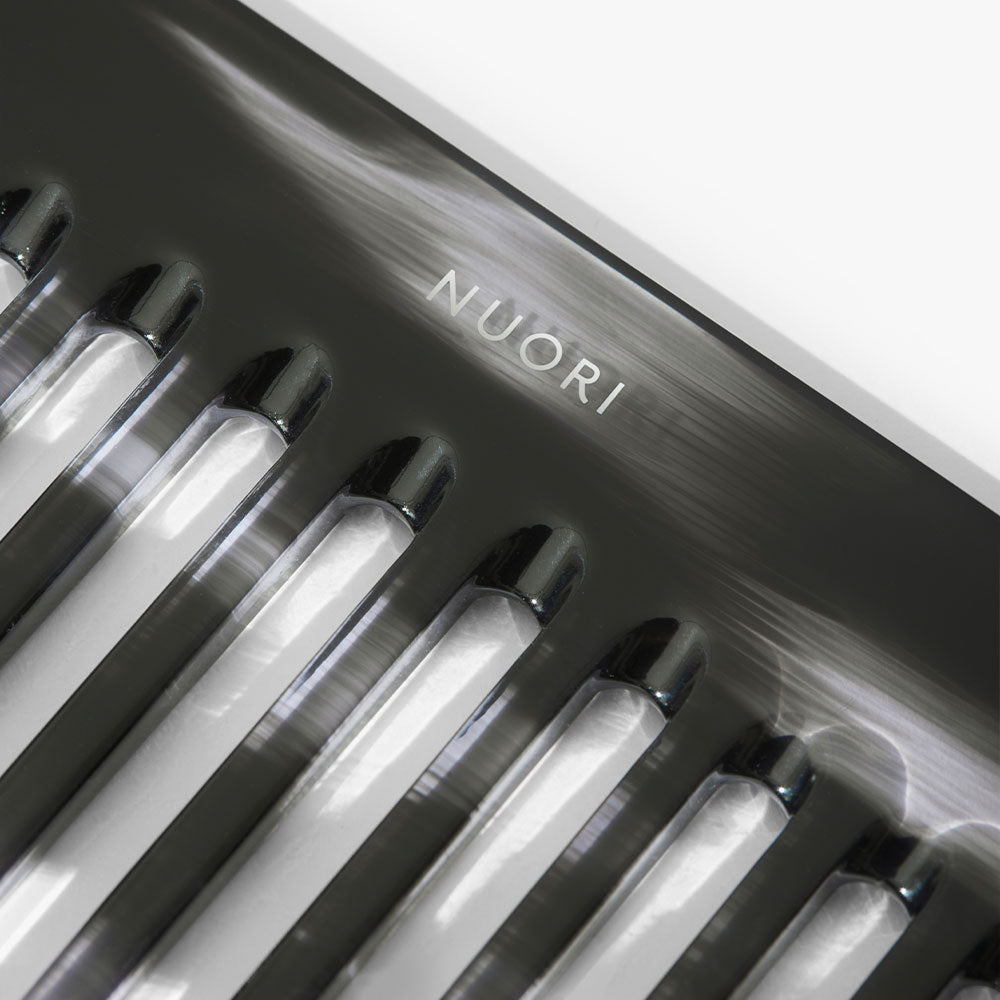 Nuori Detangling Comb – Black Tortoise