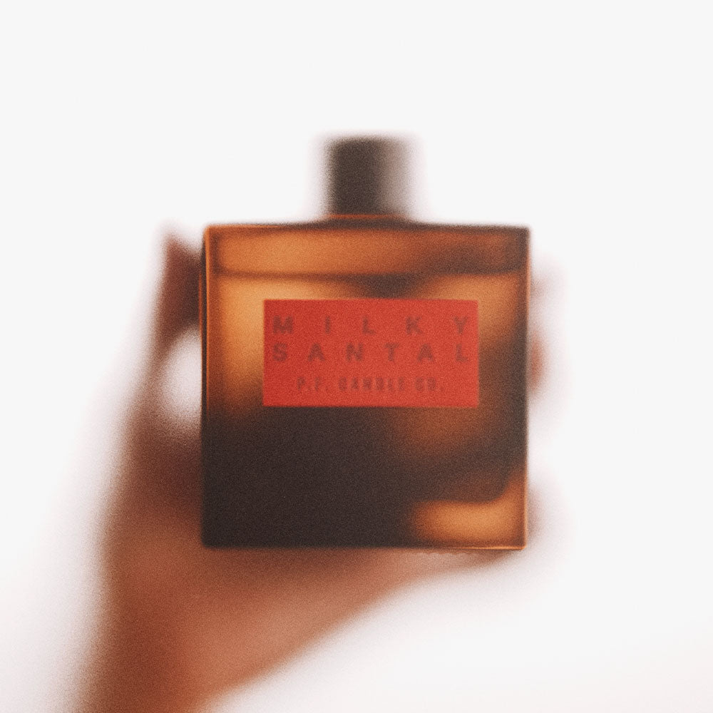 P.F. Candle Co. Hi-Fi Line: Milky Santal – Reed Diffuser in der Duftnote Cremig, Holzig