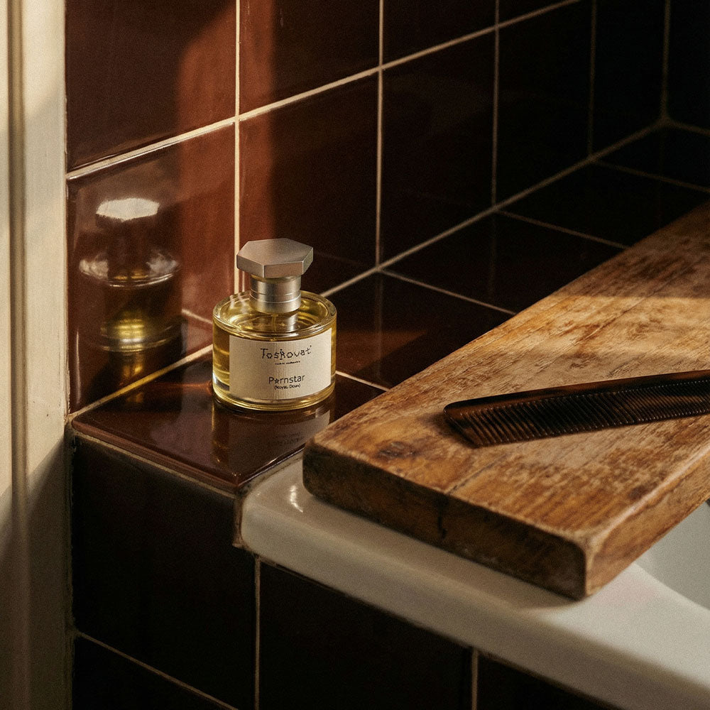 Toskovat P☆rnstar (Noyau Doux) – Eau de Parfum – 60ml von David-Lev Jipa Slivinschi in der Duftnote Fruchtig, Blumig