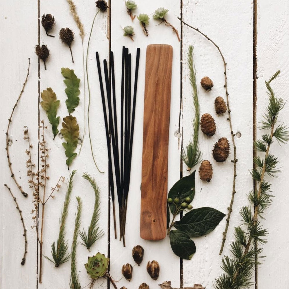 P.F. Candle Co. Amber & Moss – Incense Sticks