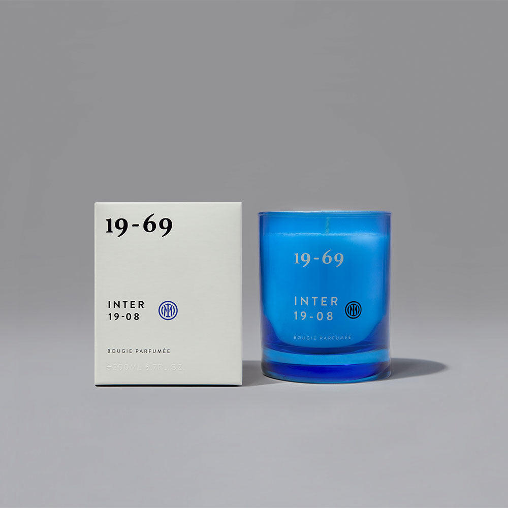 19-69 Nineteen Sixty Nine Inter 19-08 Blue – Candle von Johan Bergelin in der Duftnote Zitrisch, Holzig