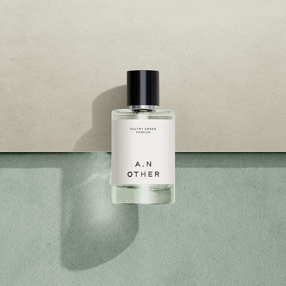 A. N. OTHER Sultry Green – Eau de Parfum – 100ml von Rodrigo Flores-Roux in der Duftnote Holzig, Würzig