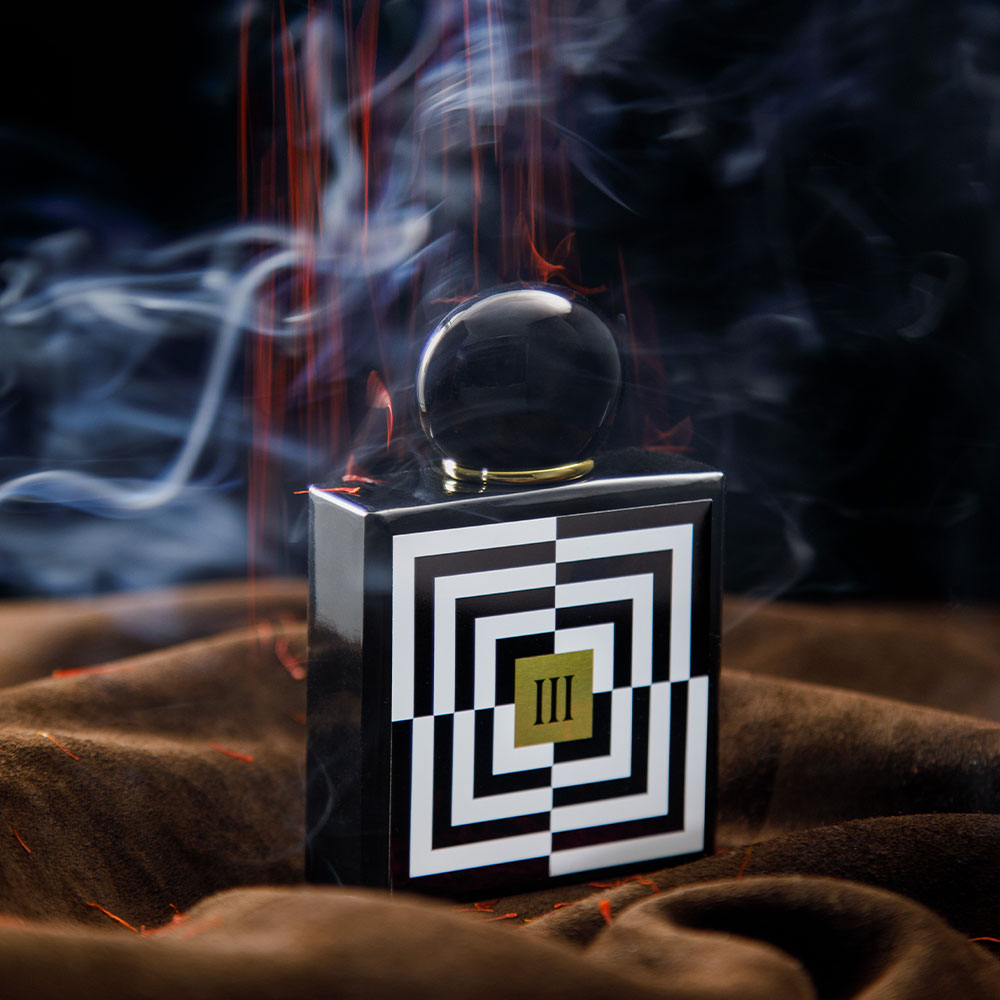 Adamo Parfum Number Three (III) – Extrait de Parfum – 100ml in der Duftnote Leathery, Woody-Smoky, Aromatic