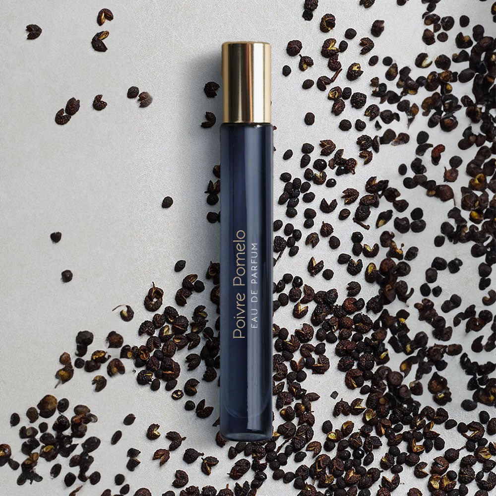Atelier Materi Pepper Pomelo – Eau de Parfum – 10ml von Marie Hugentobler in der Duftnote Citrusy