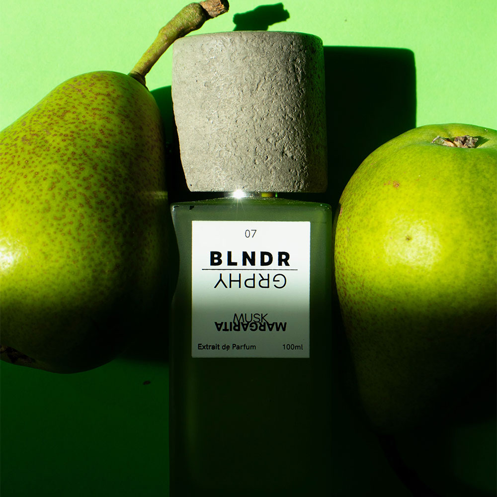 BLNDR GRPHY Musk Margarita – Extrait de Parfum – 100ml von Anne Sophie Behaghel in der Duftnote Blumig-Grün, Ledrig