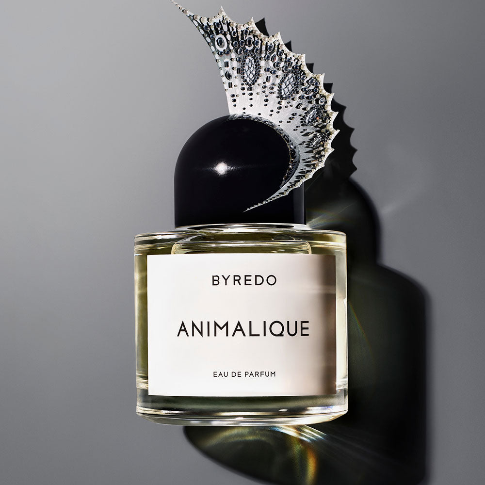 Byredo Animalique – Eau de Parfum – 50ml von Ben Gorham, Jérôme Epinette in der Duftnote Holzig, Pudrig, Animalisch