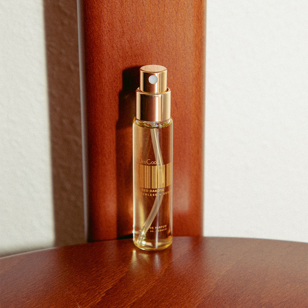 DedCool Red Dakota – Eau de Parfum – 15ml von Carina Chaz in der Duftnote Zitrisch, Holzig